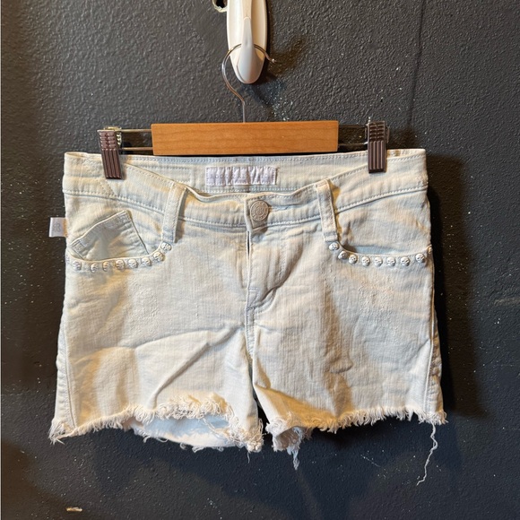 Rock & Republic Light Denim Jean Shorts - Picture 1 of 5